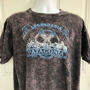 Patagonia large graphic Short Sleeve black tee